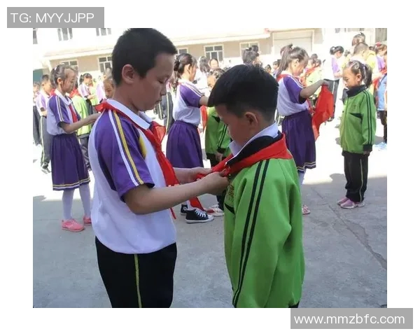 中国足球队旗龙凤展现中华文化魅力与团结精神的完美结合